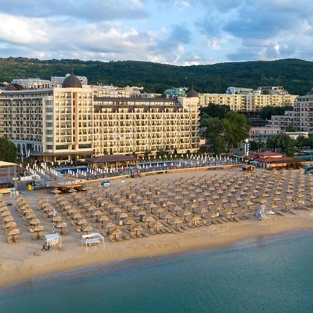 Admiral Hotel Zlatni pjasătsi Eksteriør bilde The hotel in 2016