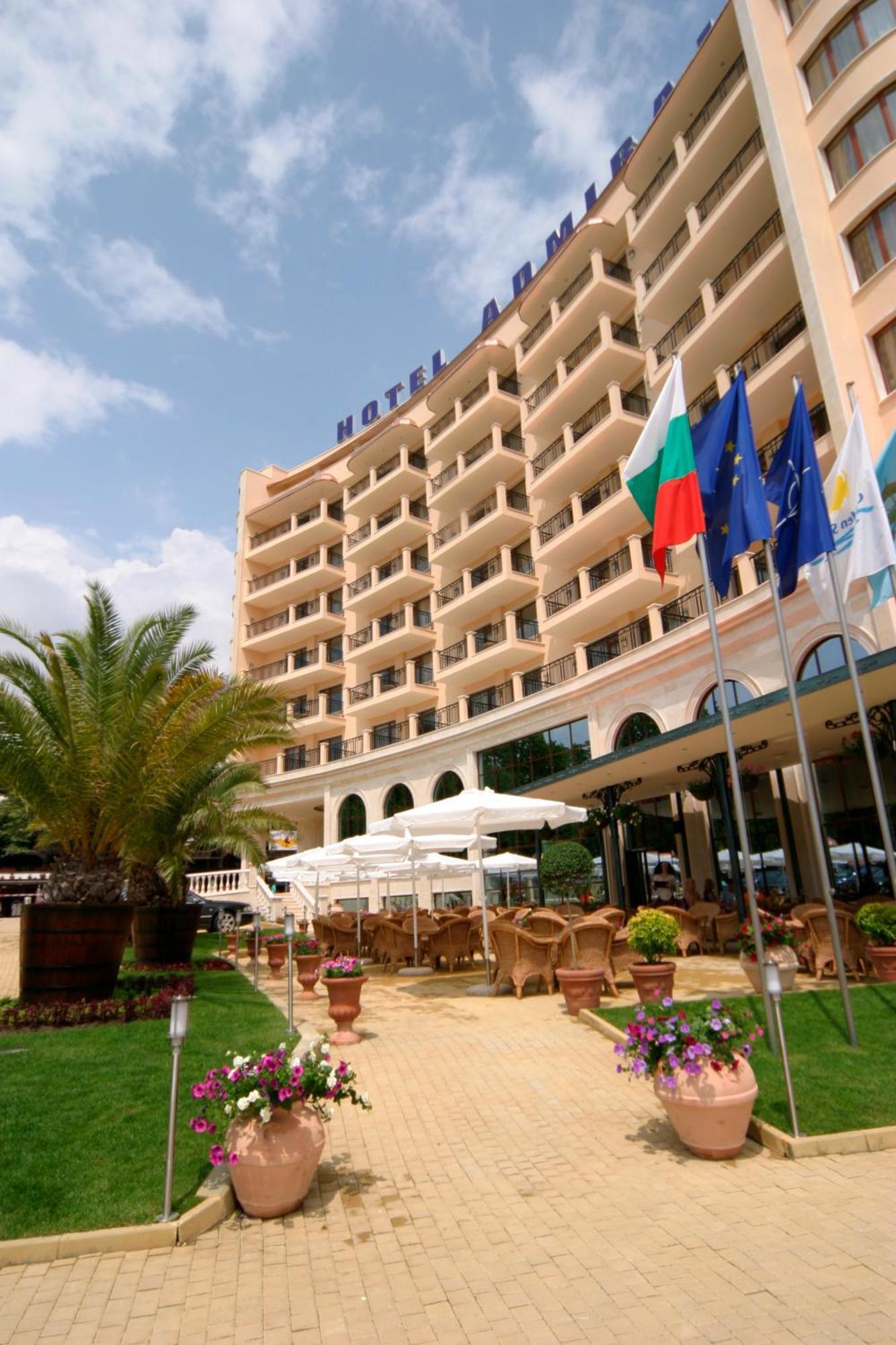Admiral Hotel Zlatni pjasătsi Eksteriør bilde